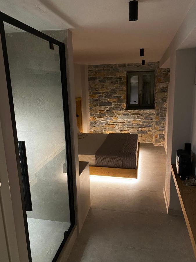 Ej Boutique Suites Milina Ngoại thất bức ảnh