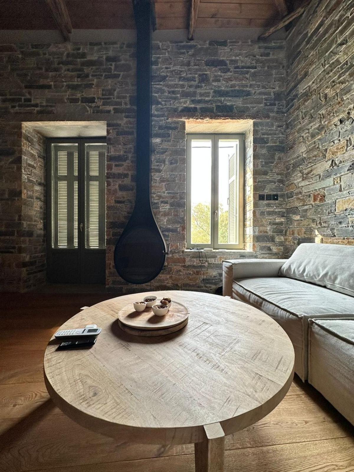 Ej Boutique Suites Milina Ngoại thất bức ảnh
