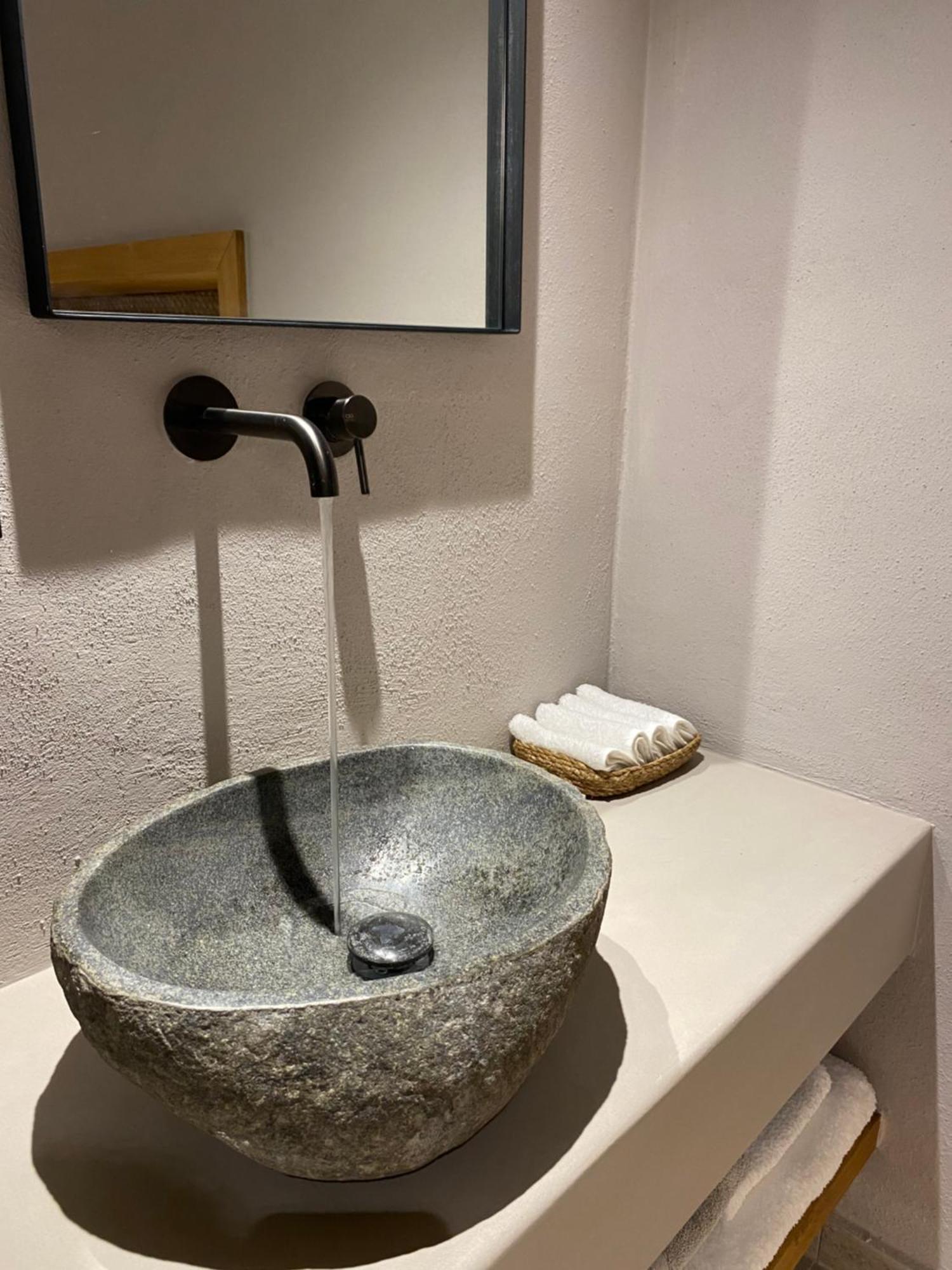 Ej Boutique Suites Milina Ngoại thất bức ảnh